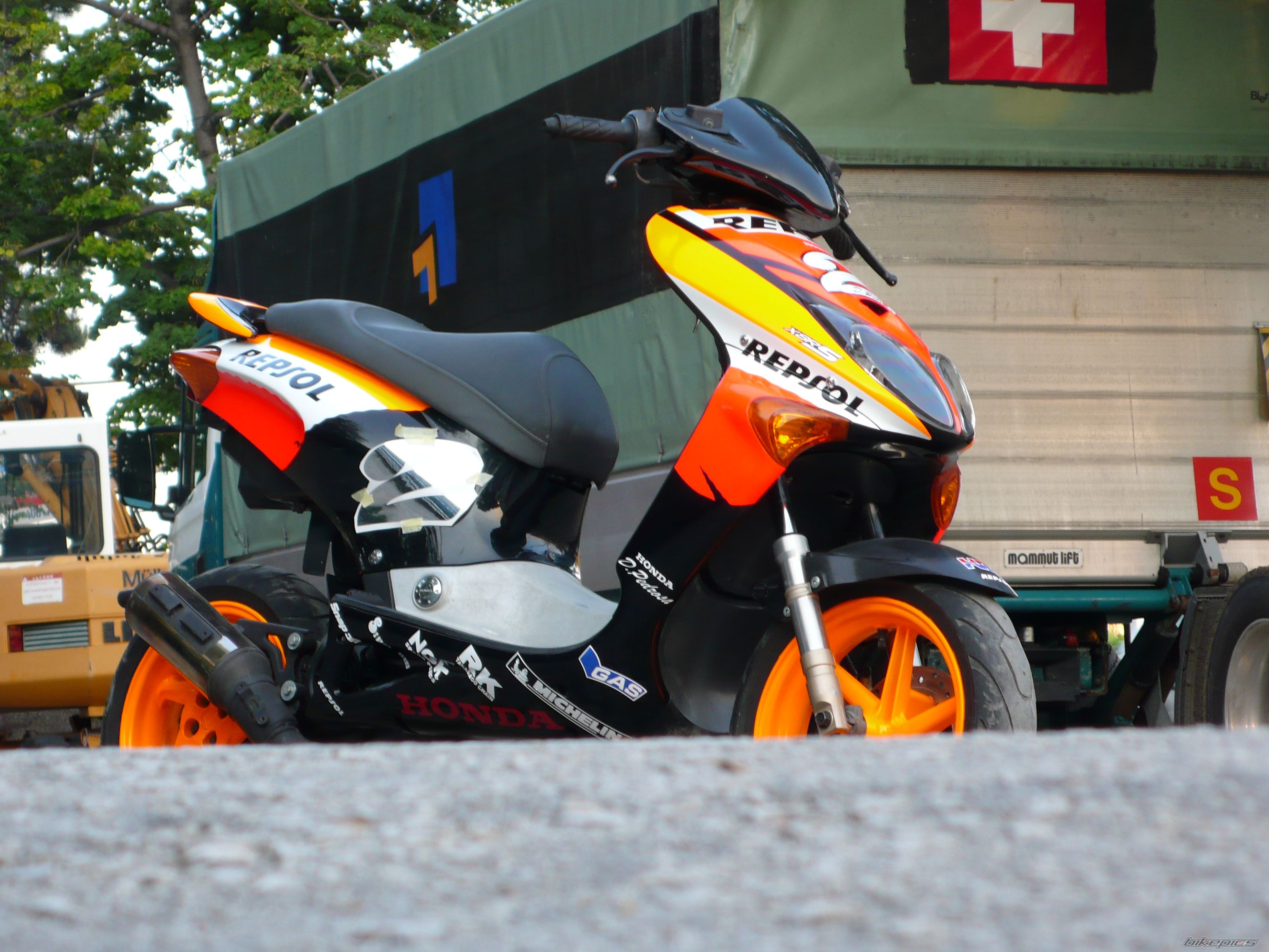 2002 HONDA X8R S | Picture 1372193 motorcycle photo