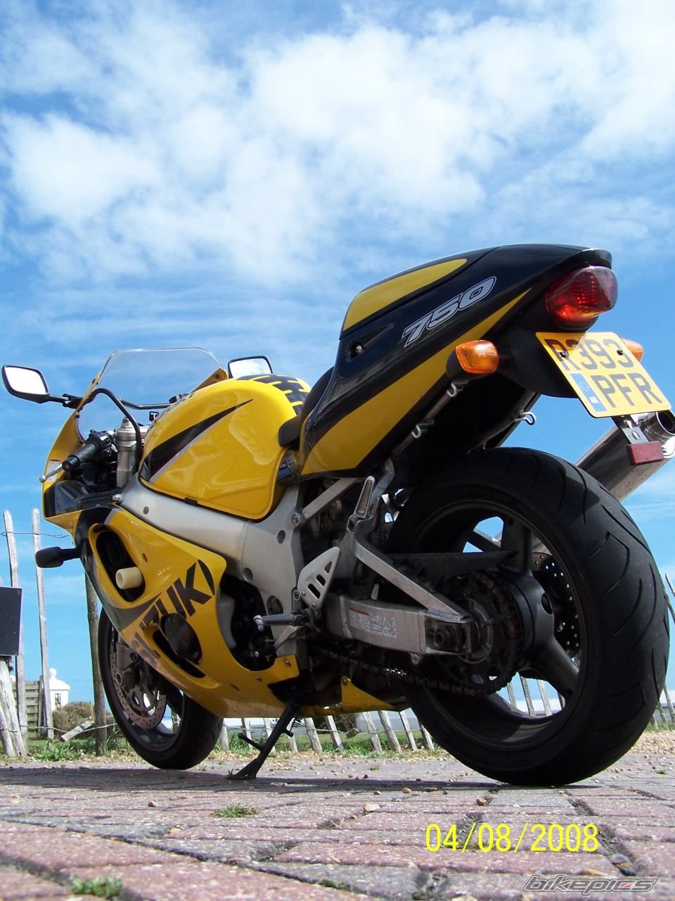 1998 SUZUKI GSX R 750 | Picture 1375151 motorcycle photo