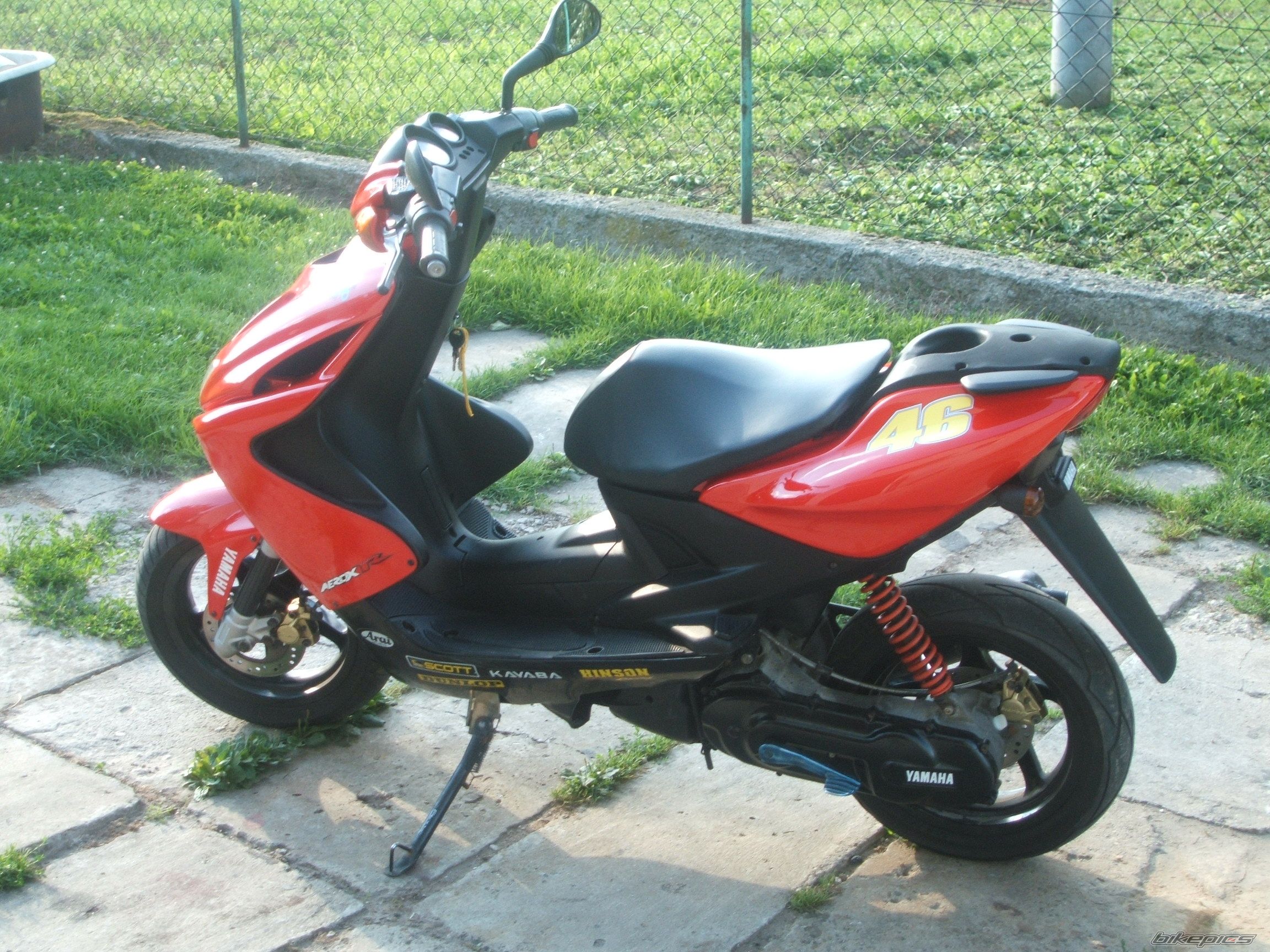 2004 YAMAHA AEROX 50 | Picture 1376278 motorcycle photo