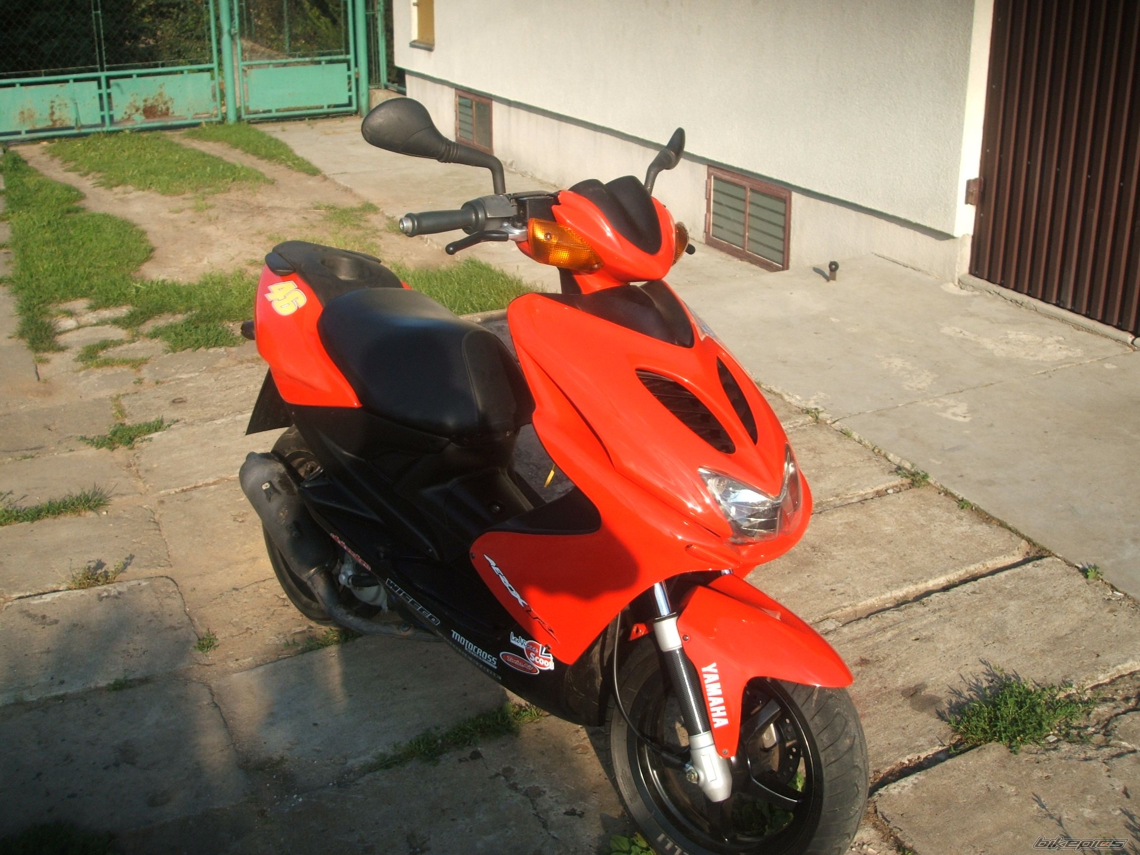 2004 YAMAHA AEROX 50 | Picture 1376281 motorcycle photo