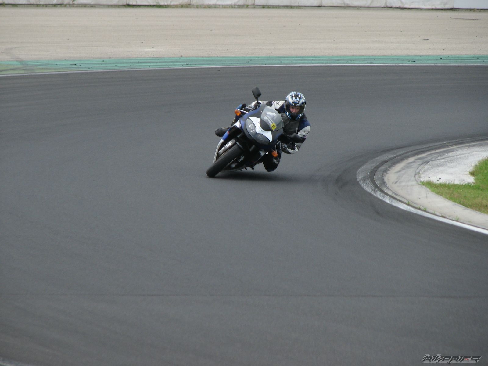 1999 SUZUKI TL1000R | Picture 1376408 motorcycle photo