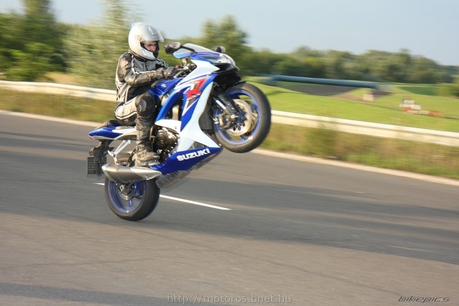 2008 SUZUKI GSX R 750 | Picture 1376661 motorcycle photo