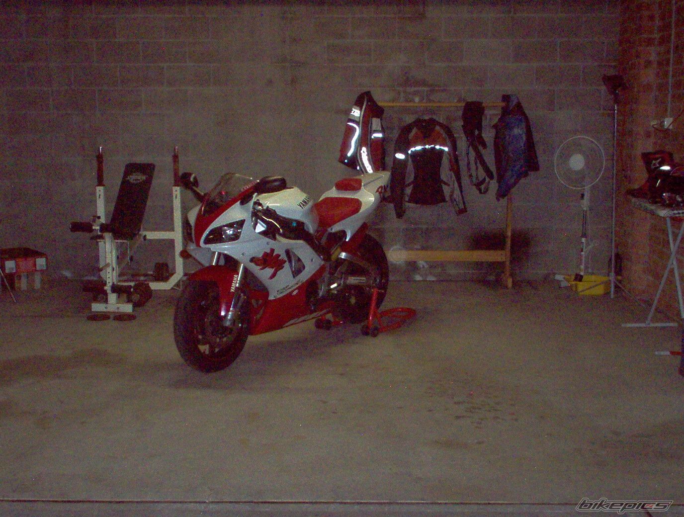 1998 YAMAHA YZF R1 | Picture 1379624 motorcycle photo