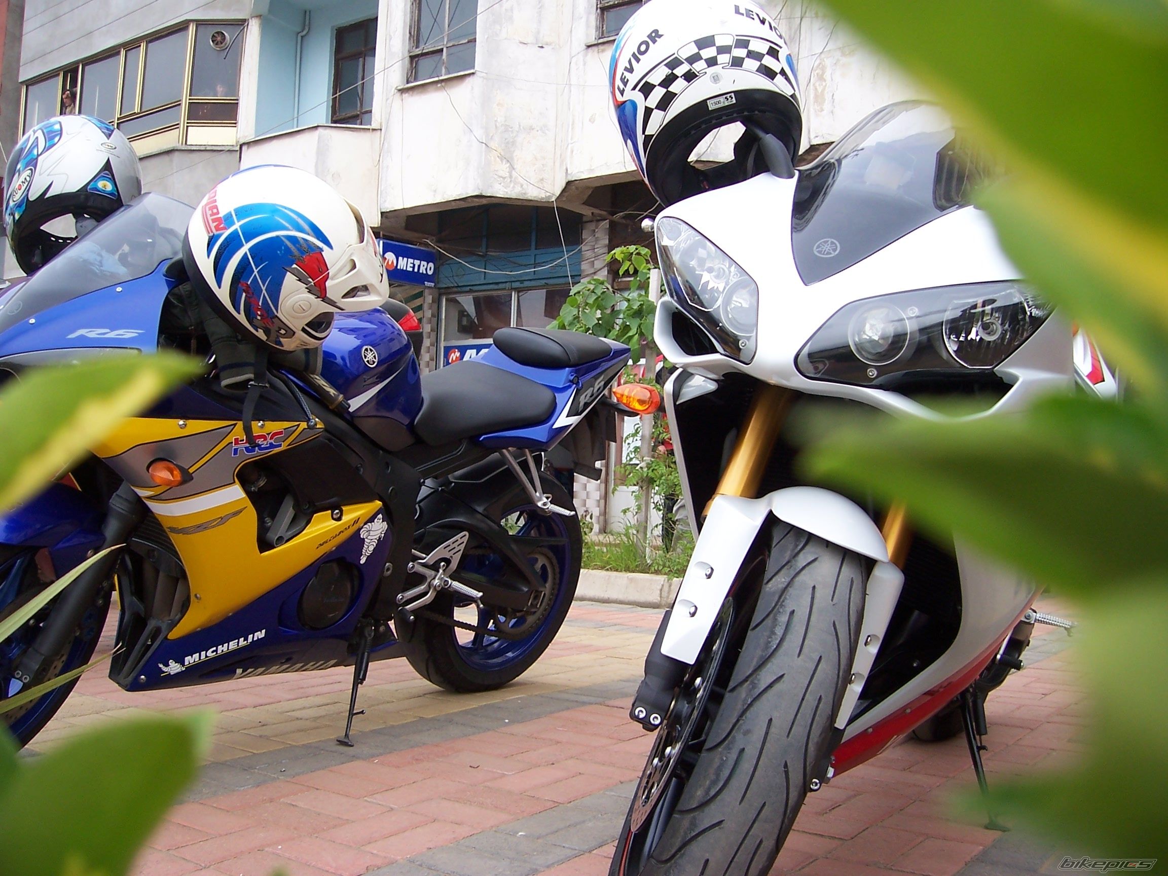 2008 YAMAHA YZF R1 | Picture 1379843 motorcycle photo
