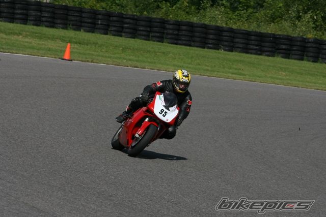 2001 DUCATI 748 | Picture 1379882 motorcycle photo