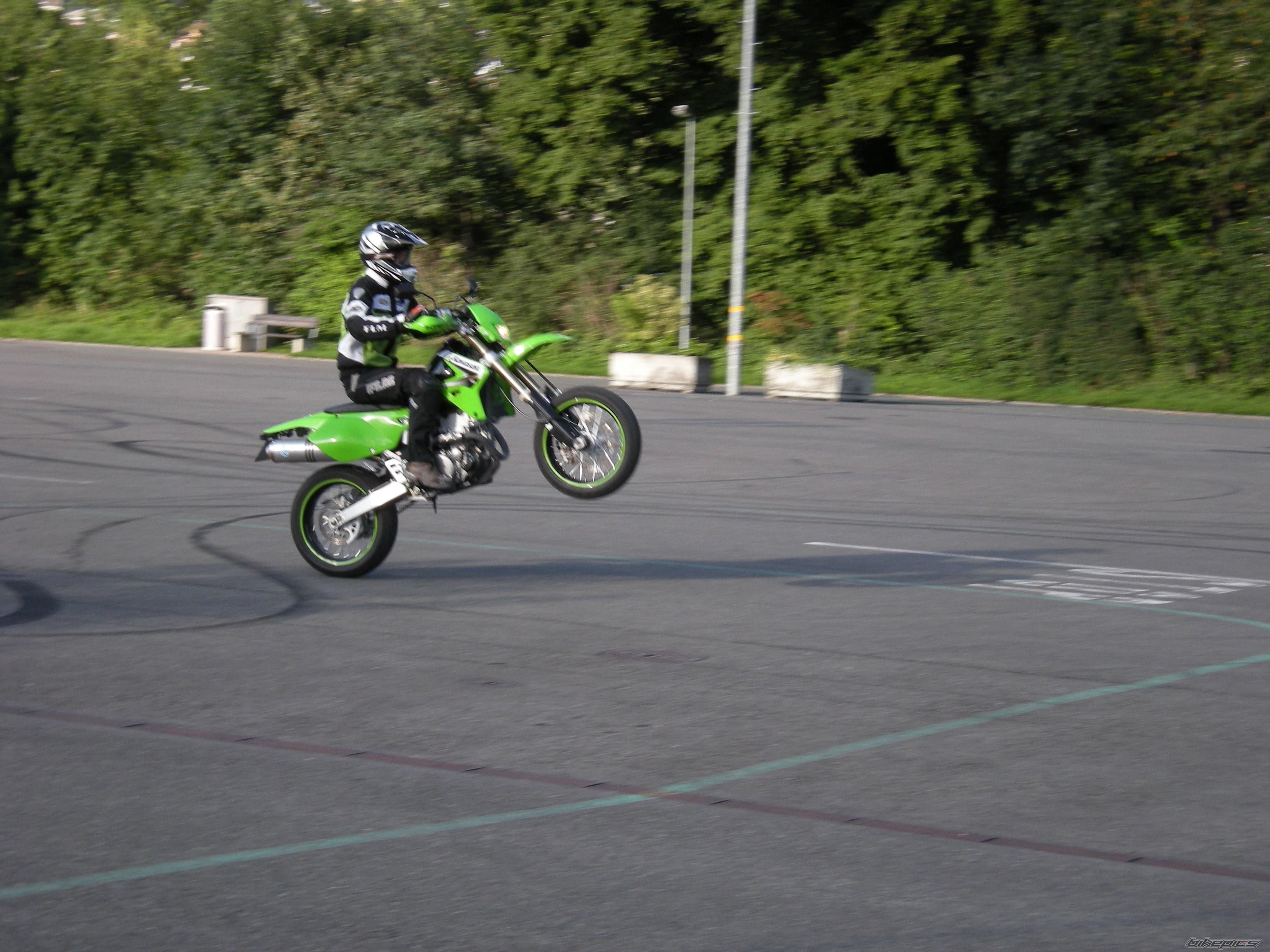 2005 KAWASAKI KLX 400 | Picture 1379944 motorcycle photo