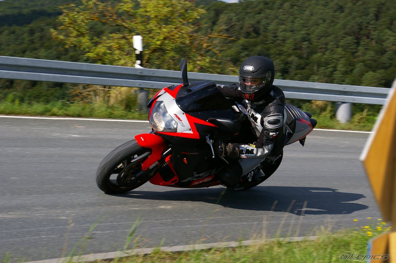 2001 APRILIA RSV 1000 MILLE | Picture 1380849 motorcycle photo