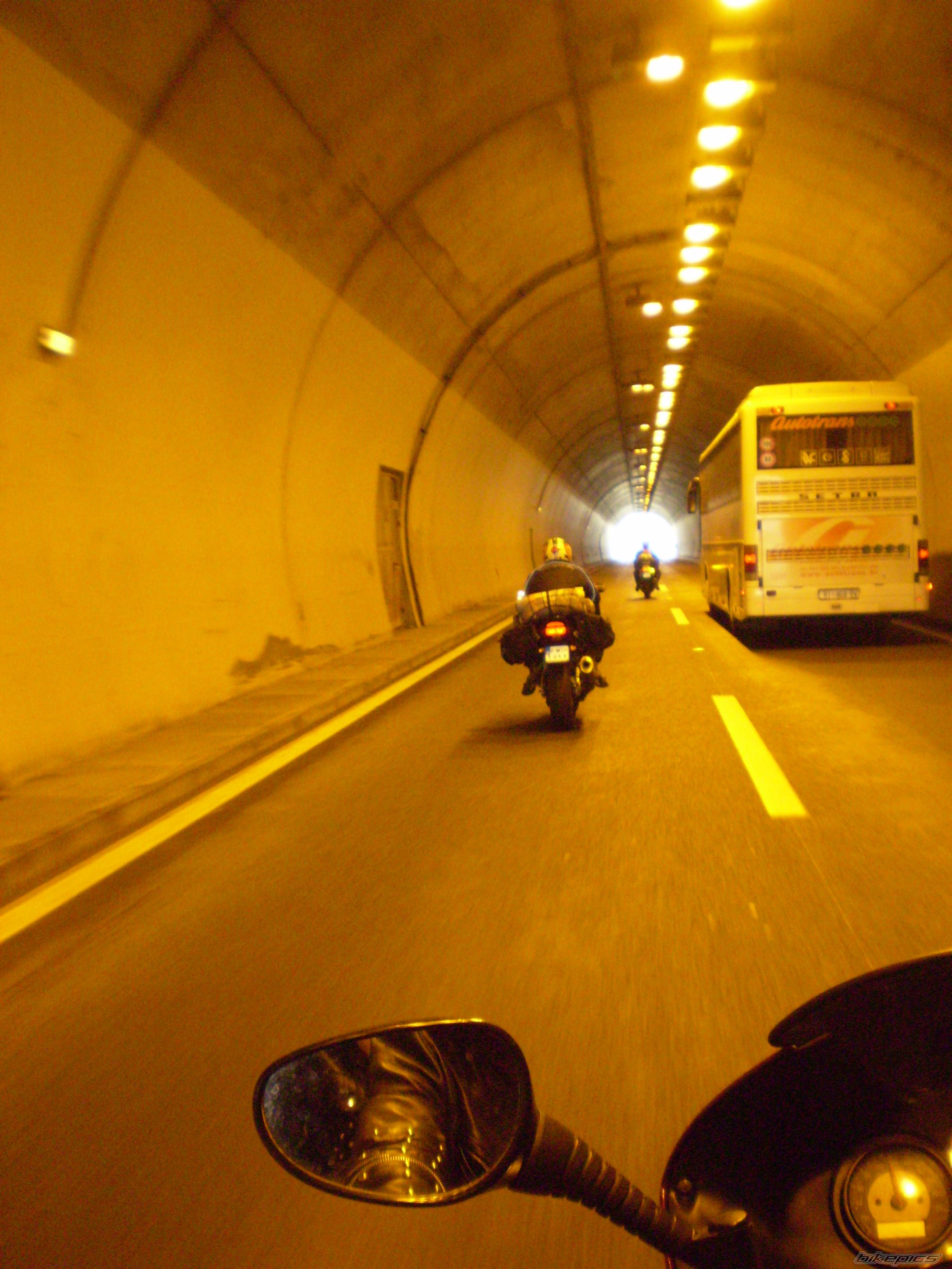 1993 HONDA VFR 750 | Picture 1384074 motorcycle photo