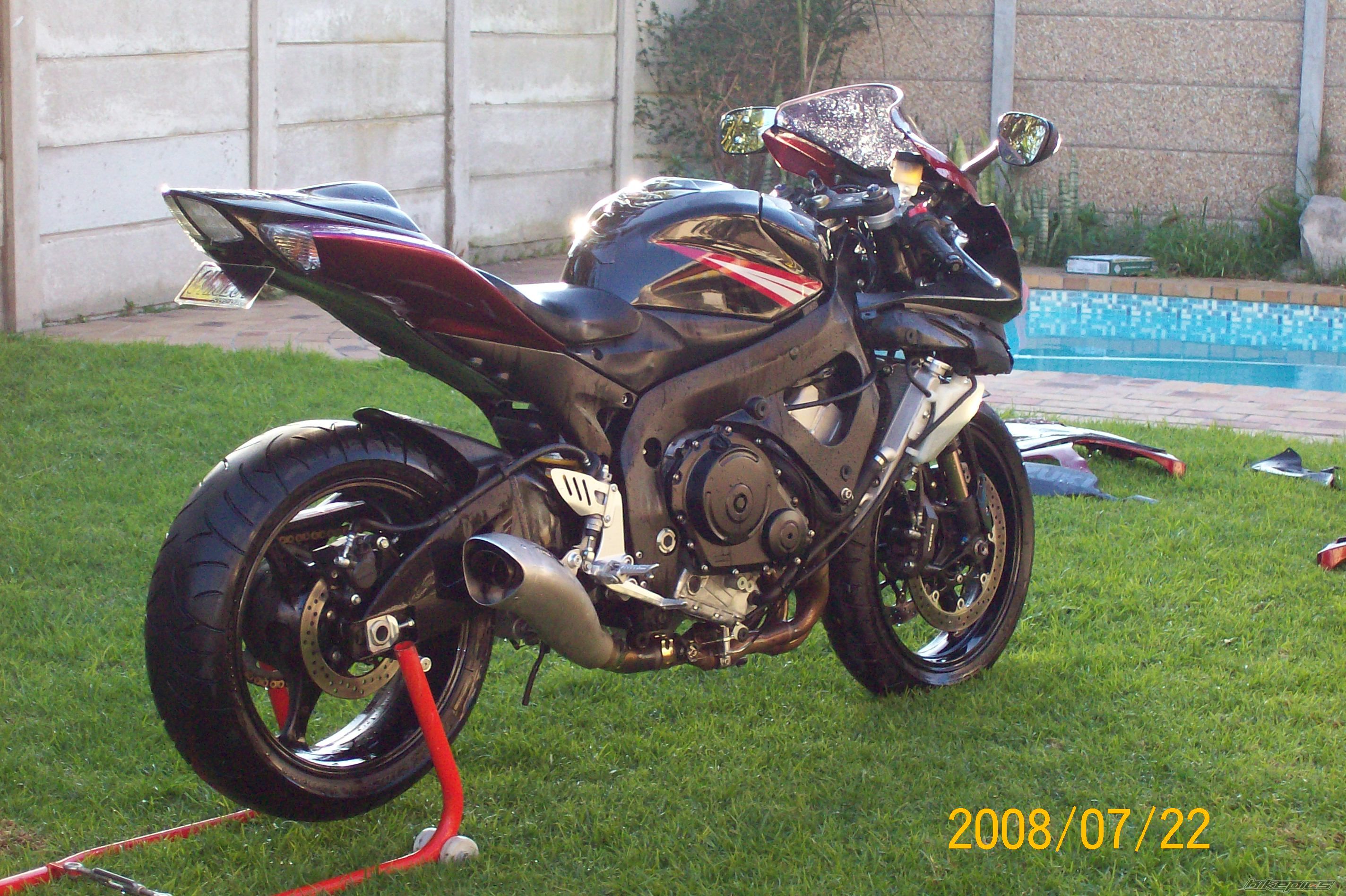 2006 SUZUKI GSX R 750 | Picture 1385001 motorcycle photo