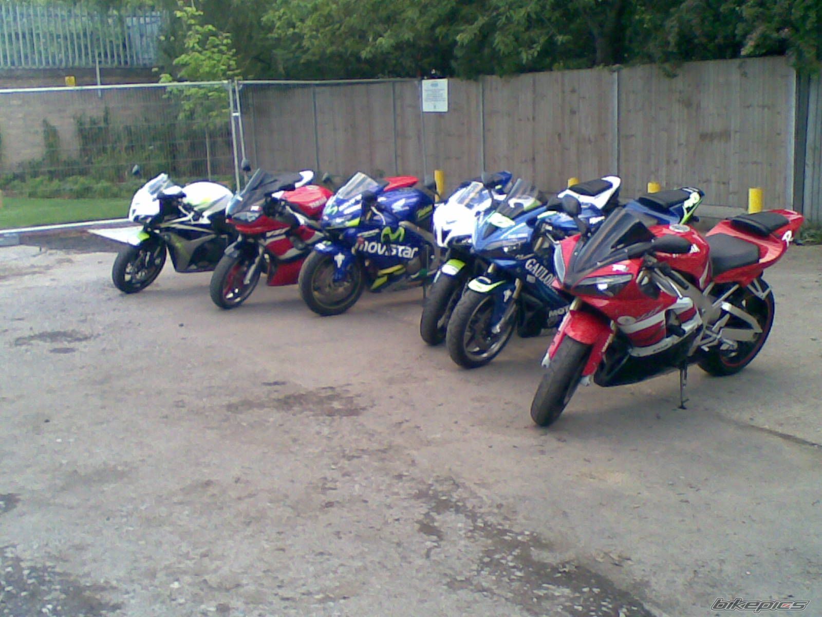 2001 YAMAHA YZF R1 | Picture 1386130 motorcycle photo