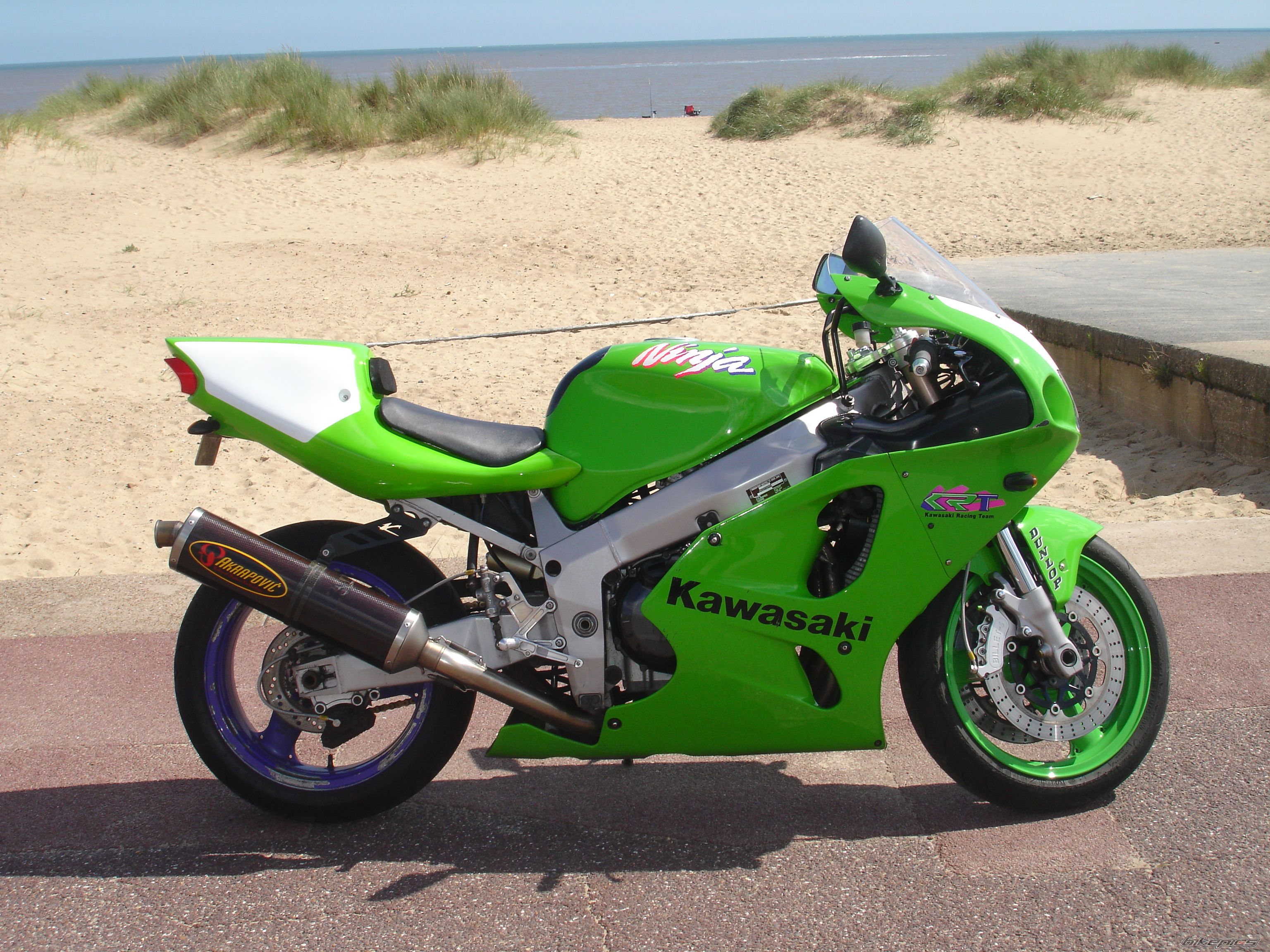 1998 KAWASAKI ZX 7R | Picture 1386265 motorcycle photo