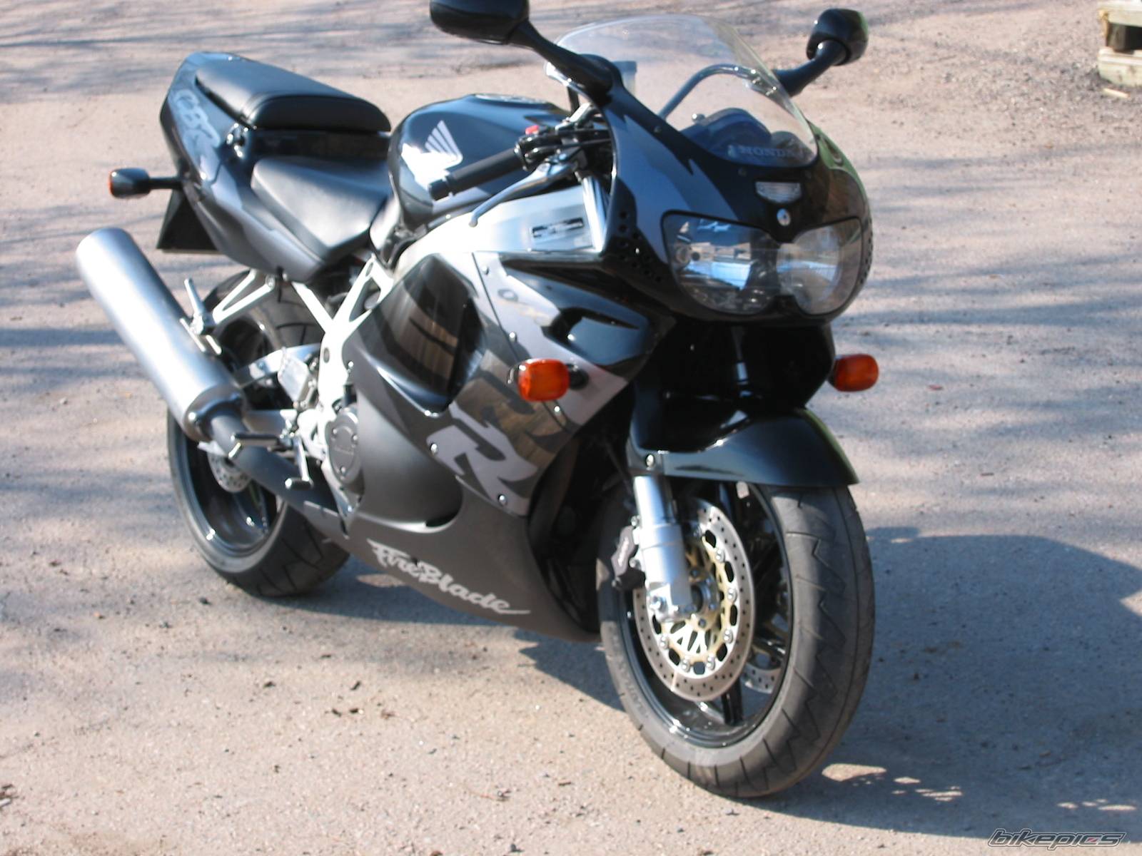 1997 HONDA CBR 900 | Picture 138672 motorcycle photo