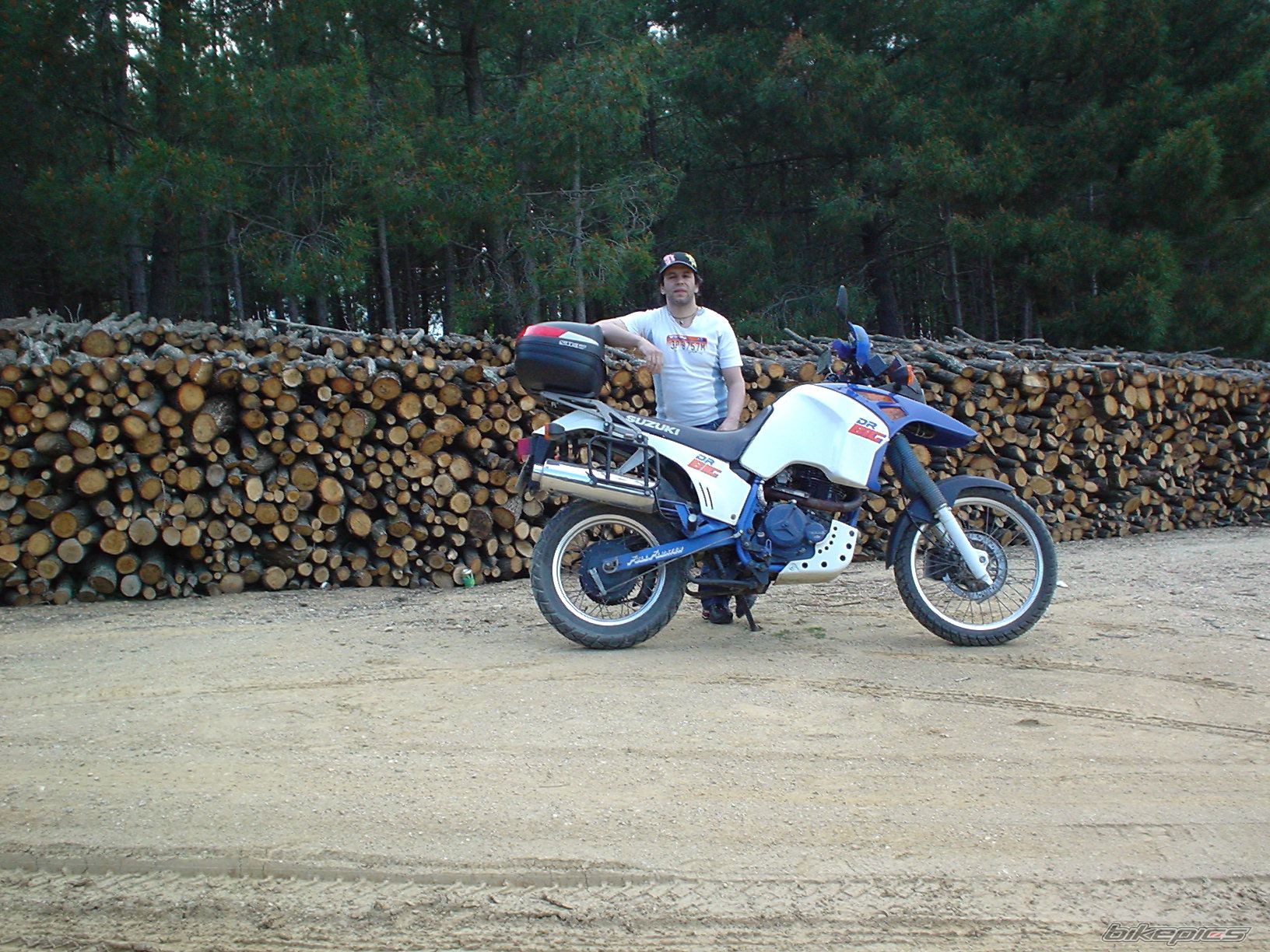 1988 SUZUKI DR  750 | Picture 1386784 motorcycle photo