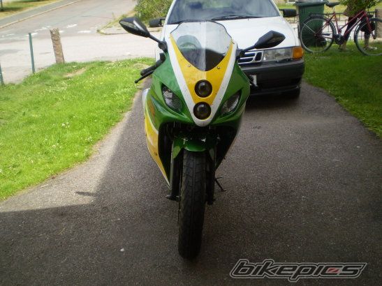 1987 SUZUKI GSX R 400 | Picture 1388880 motorcycle photo
