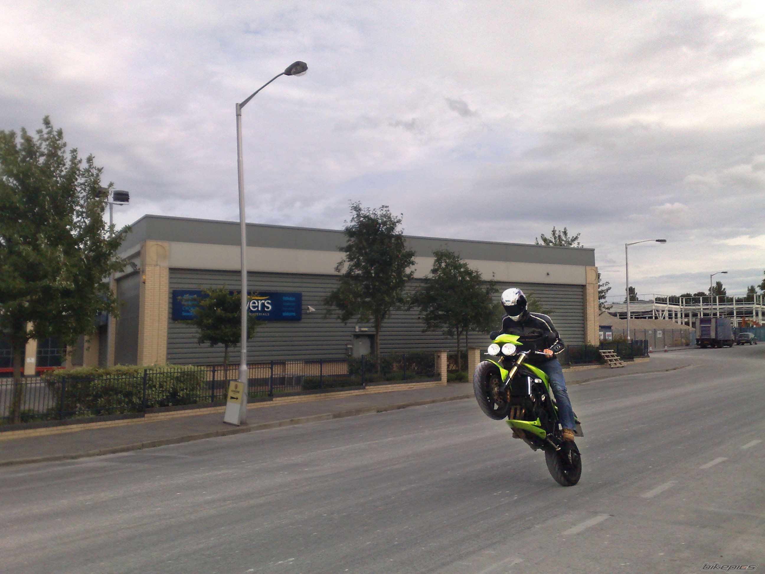 2006 TRIUMPH SPEED TRIPLE | Picture 1389168 motorcycle photo