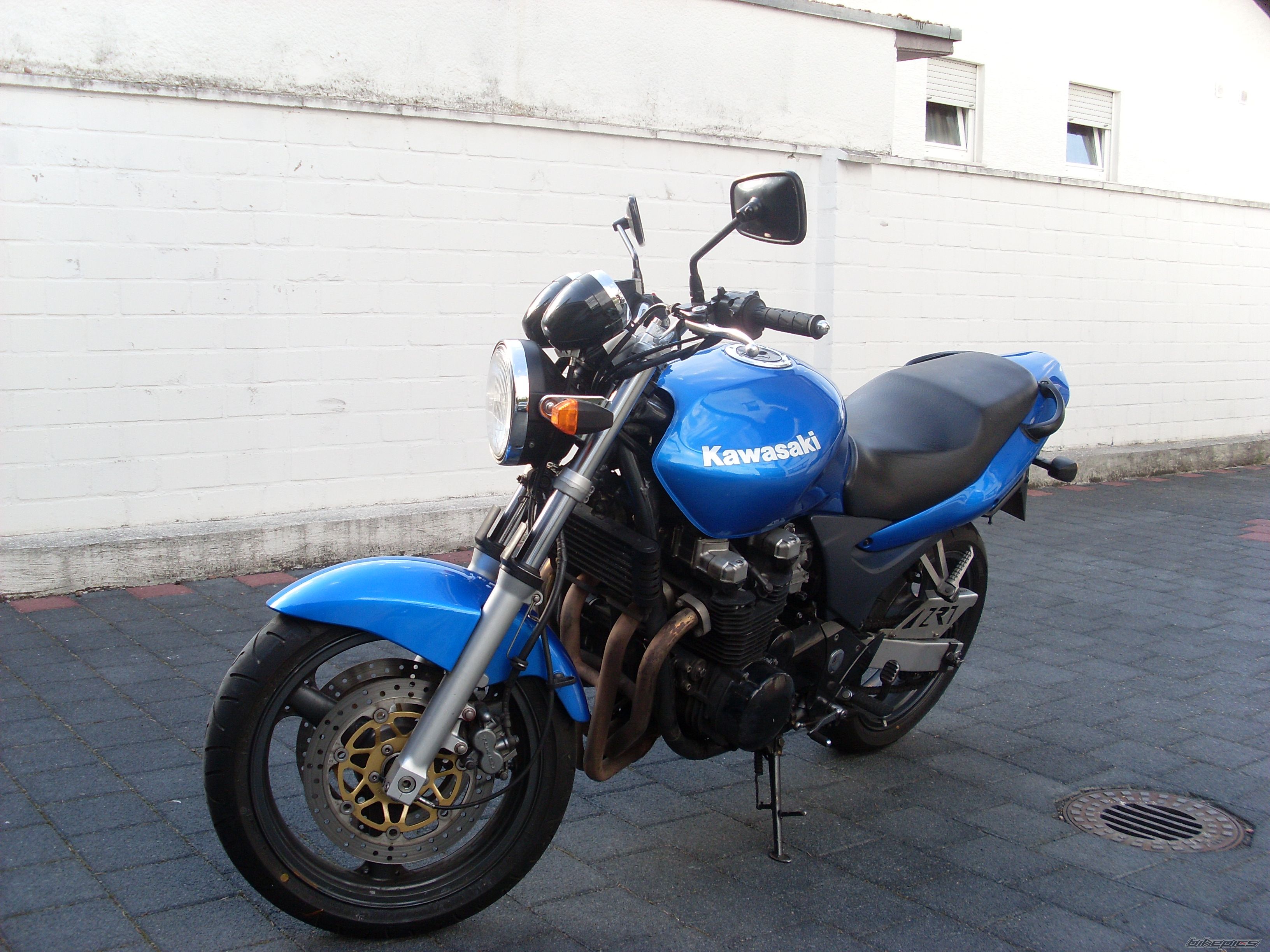 2000 KAWASAKI ZR 7 | Picture 1389216 motorcycle photo