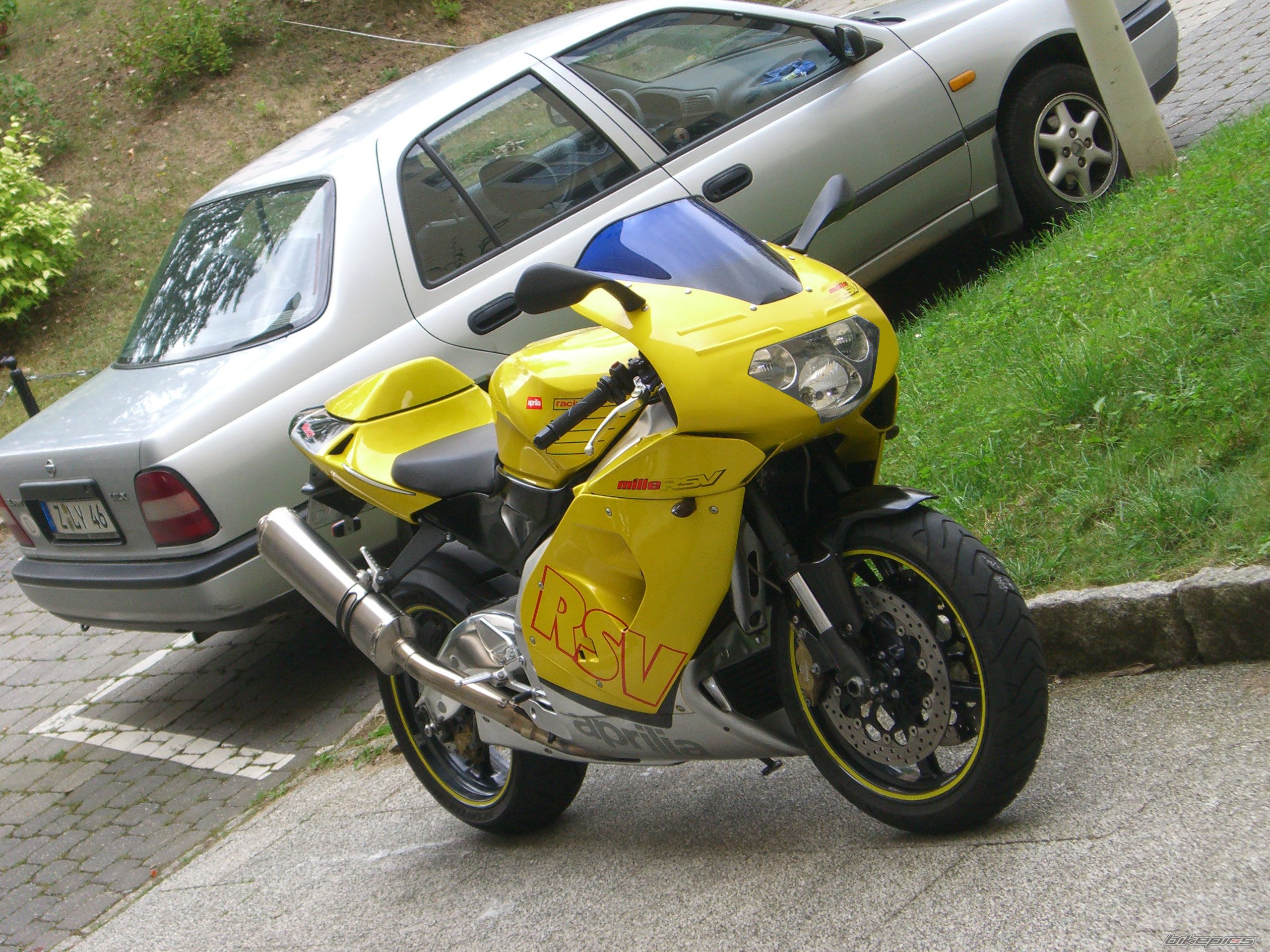 2000 APRILIA RSV 1000 MILLE | Picture 1390911 motorcycle photo
