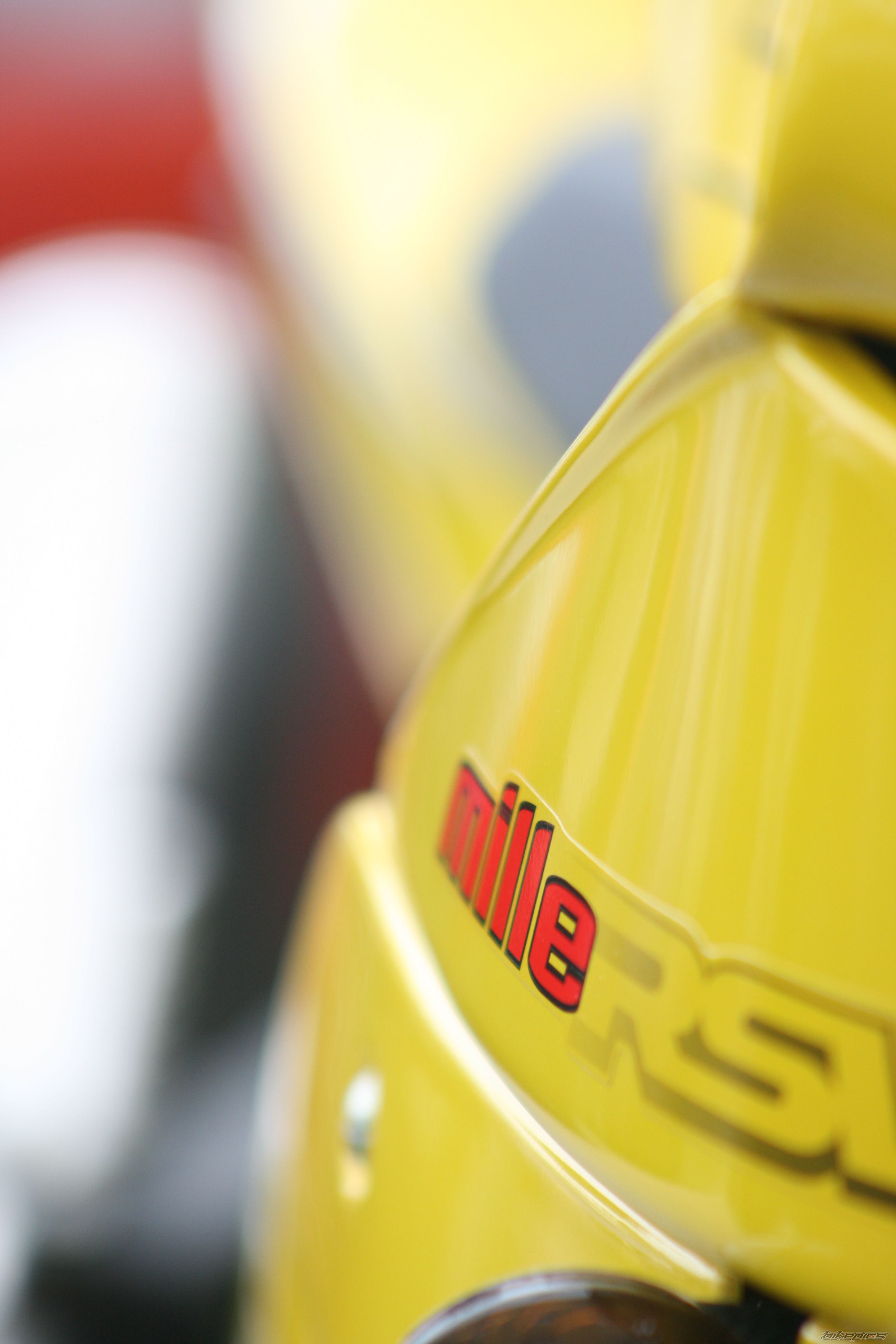2000 APRILIA RSV 1000 MILLE | Picture 1390913 motorcycle photo