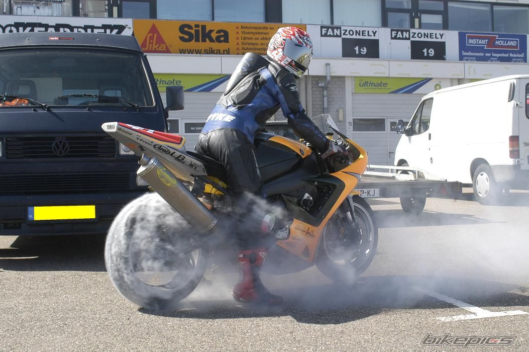 2003 YAMAHA YZF R1 | Picture 1391211 motorcycle photo