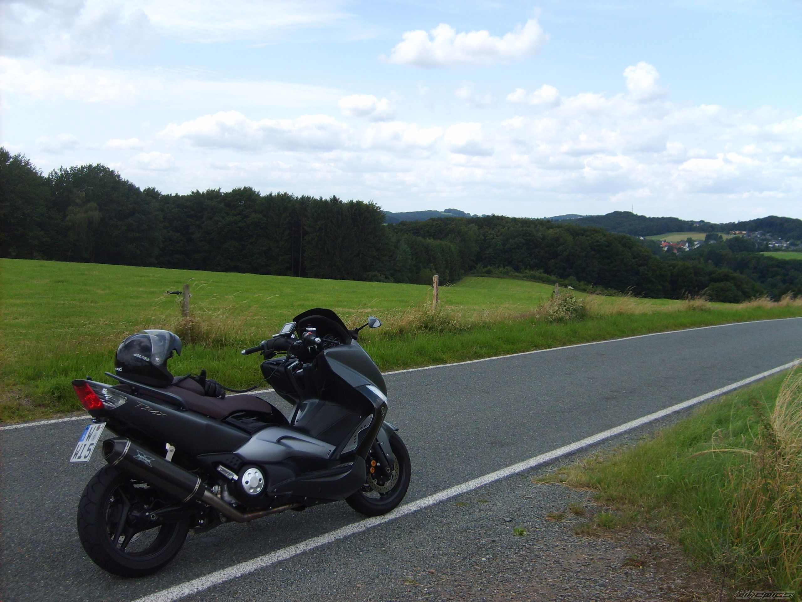2008 YAMAHA TMAX 500 | Picture 1392560 motorcycle photo