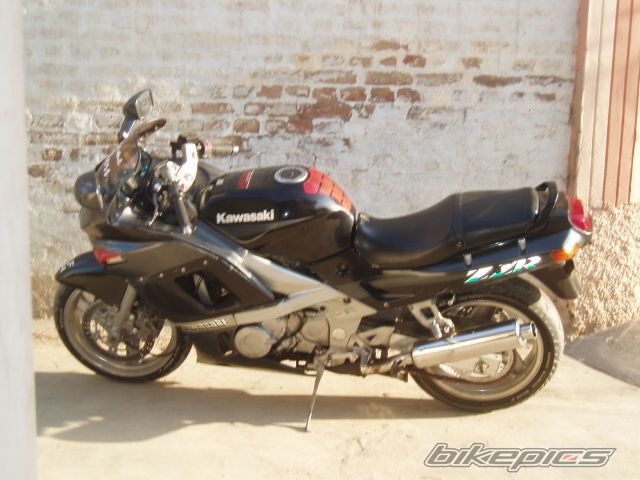 1999 KAWASAKI ZZR 400 | Picture 1394043 motorcycle photo