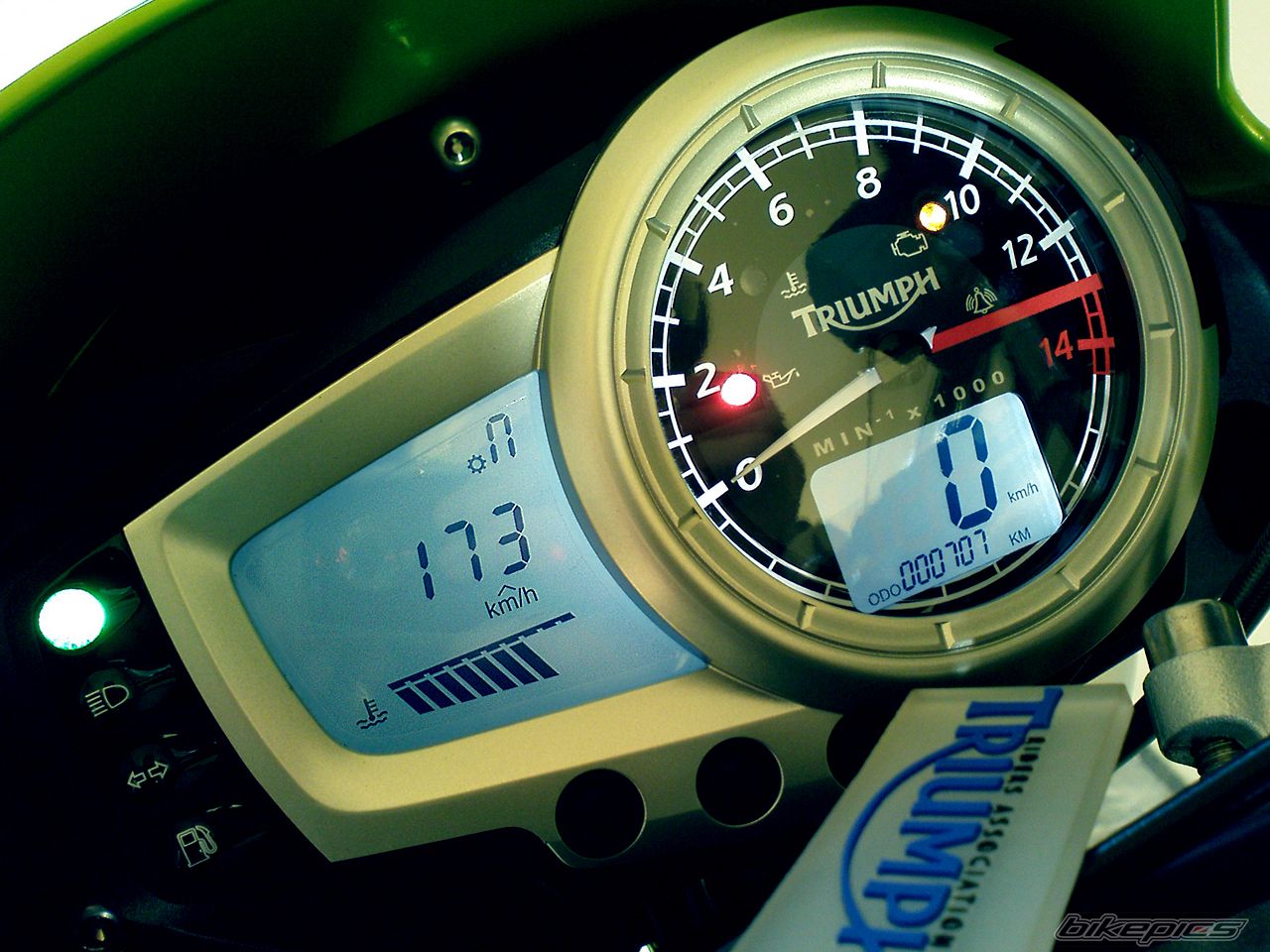 2008 TRIUMPH SPEED TRIPLE | Picture 1394198 motorcycle photo