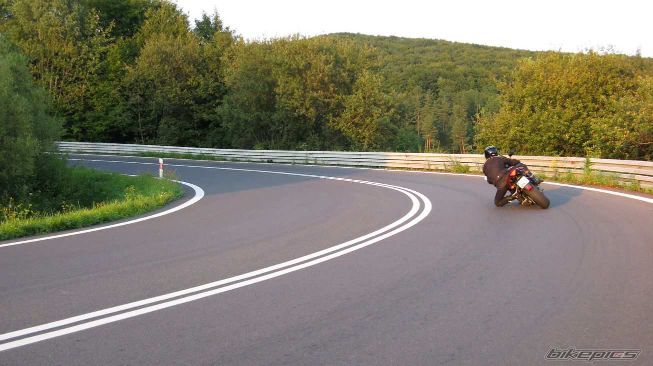 2005 YAMAHA YZF R1 | Picture 1395565 motorcycle photo