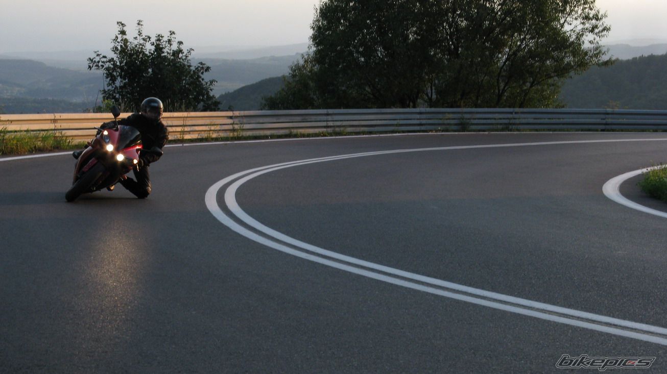 2005 YAMAHA YZF R1 | Picture 1395567 motorcycle photo