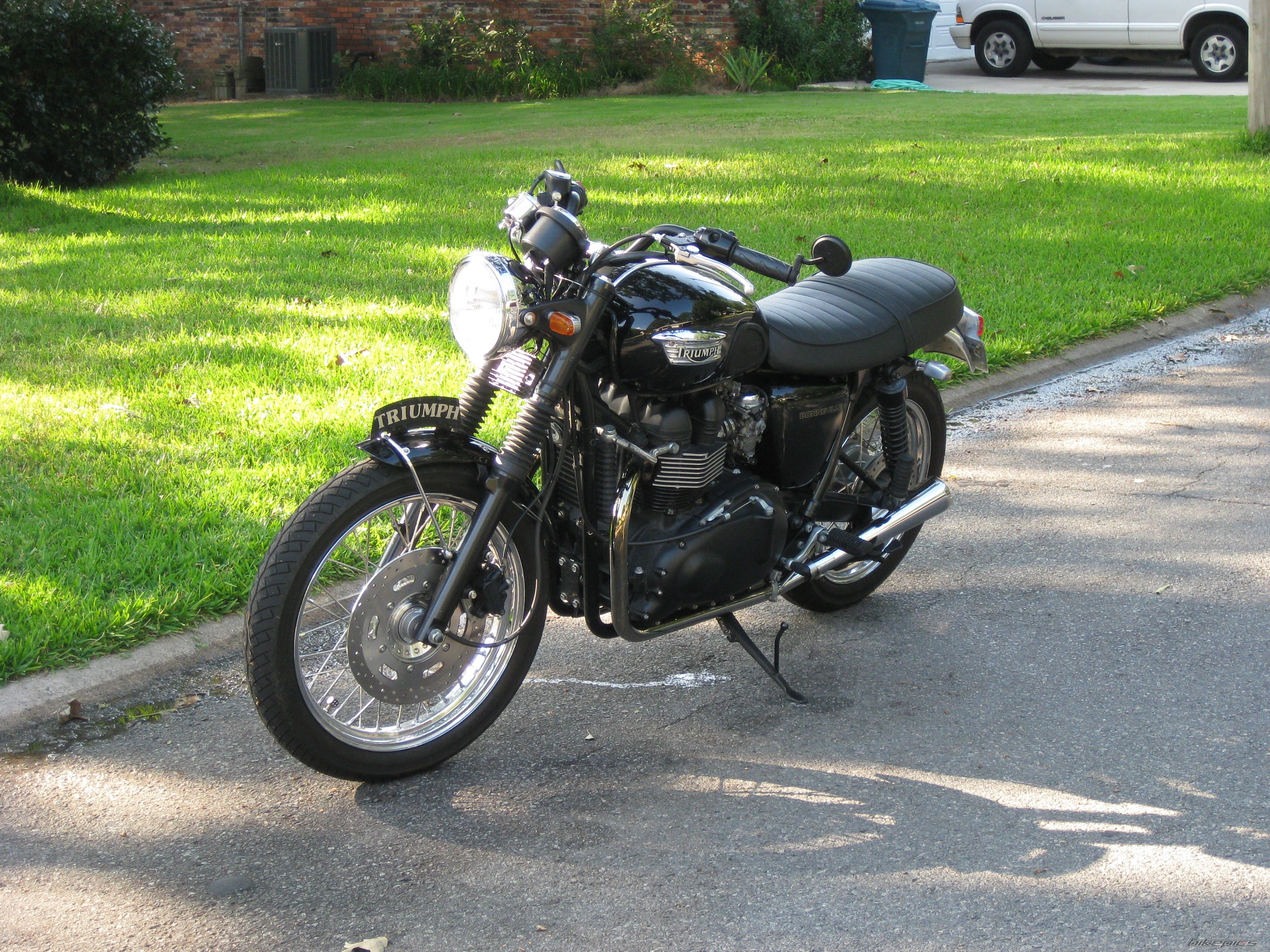 2007 TRIUMPH BONNEVILLE | Picture 1397245 motorcycle photo