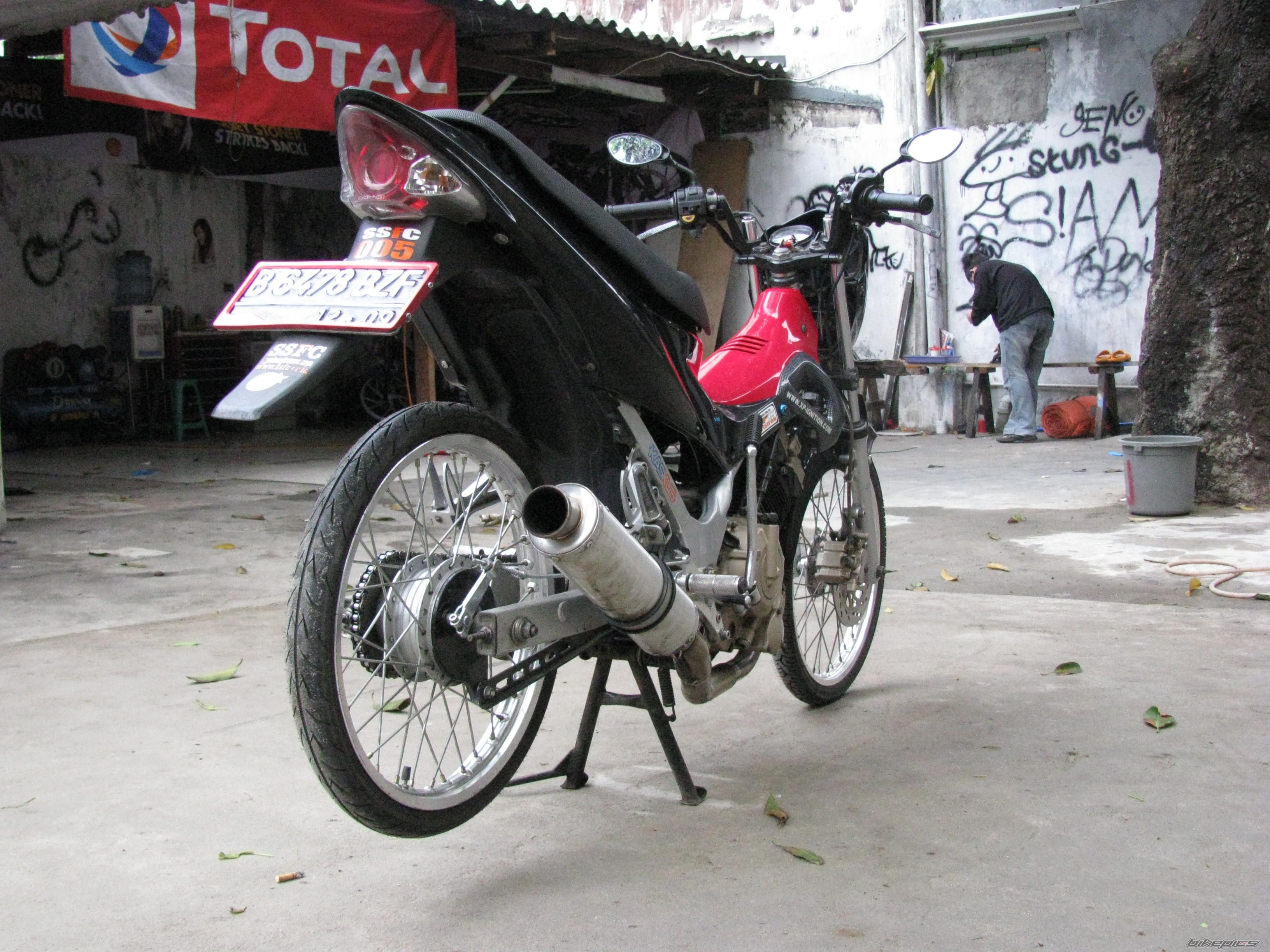 2004 SUZUKI SATRIA F 150 | Picture 1397552 motorcycle photo