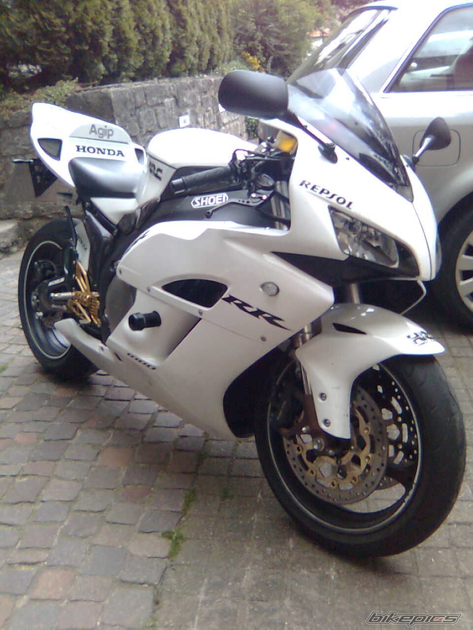 2004 HONDA CBR 1000  RR | Picture 1397993 motorcycle photo