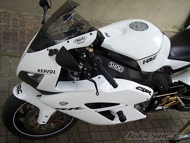 2004 HONDA CBR 1000  RR | Picture 1397995 motorcycle photo