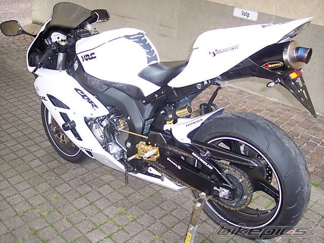 2004 HONDA CBR 1000  RR | Picture 1397999 motorcycle photo