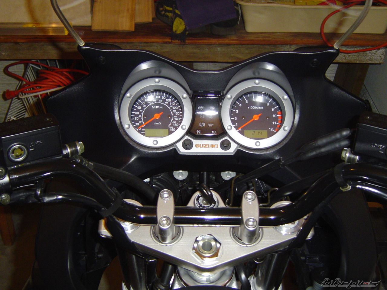 2002 SUZUKI DL 1000 | Picture 1400228 motorcycle photo