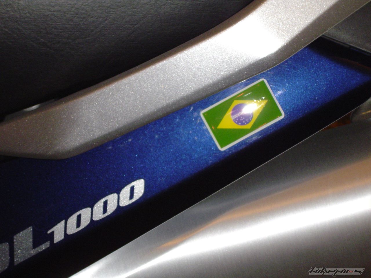 2002 SUZUKI DL 1000 | Picture 1400229 motorcycle photo