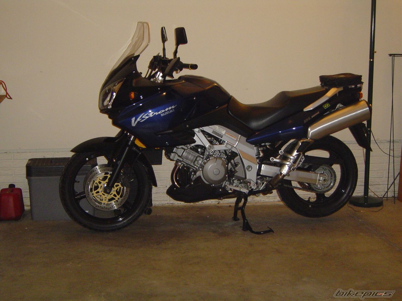 2002 SUZUKI DL 1000 | Picture 1400234 motorcycle photo