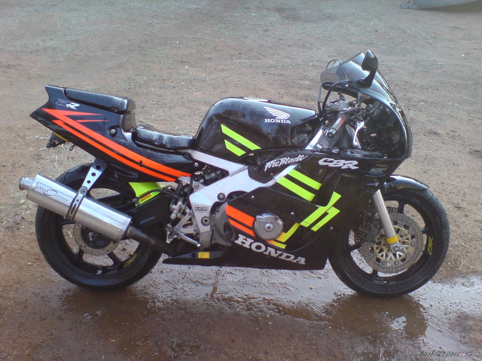 2004 HONDA CBR 400 | Picture 1400428 motorcycle photo