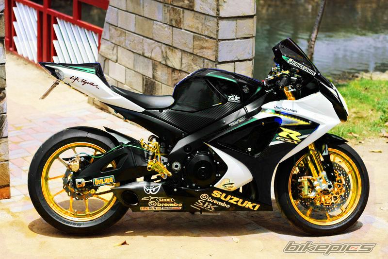2008 SUZUKI GSX R 1000 | Picture 1400512 motorcycle photo