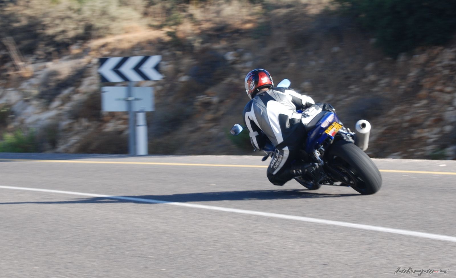 2004 YAMAHA YZF R6 | Picture 1401171 motorcycle photo