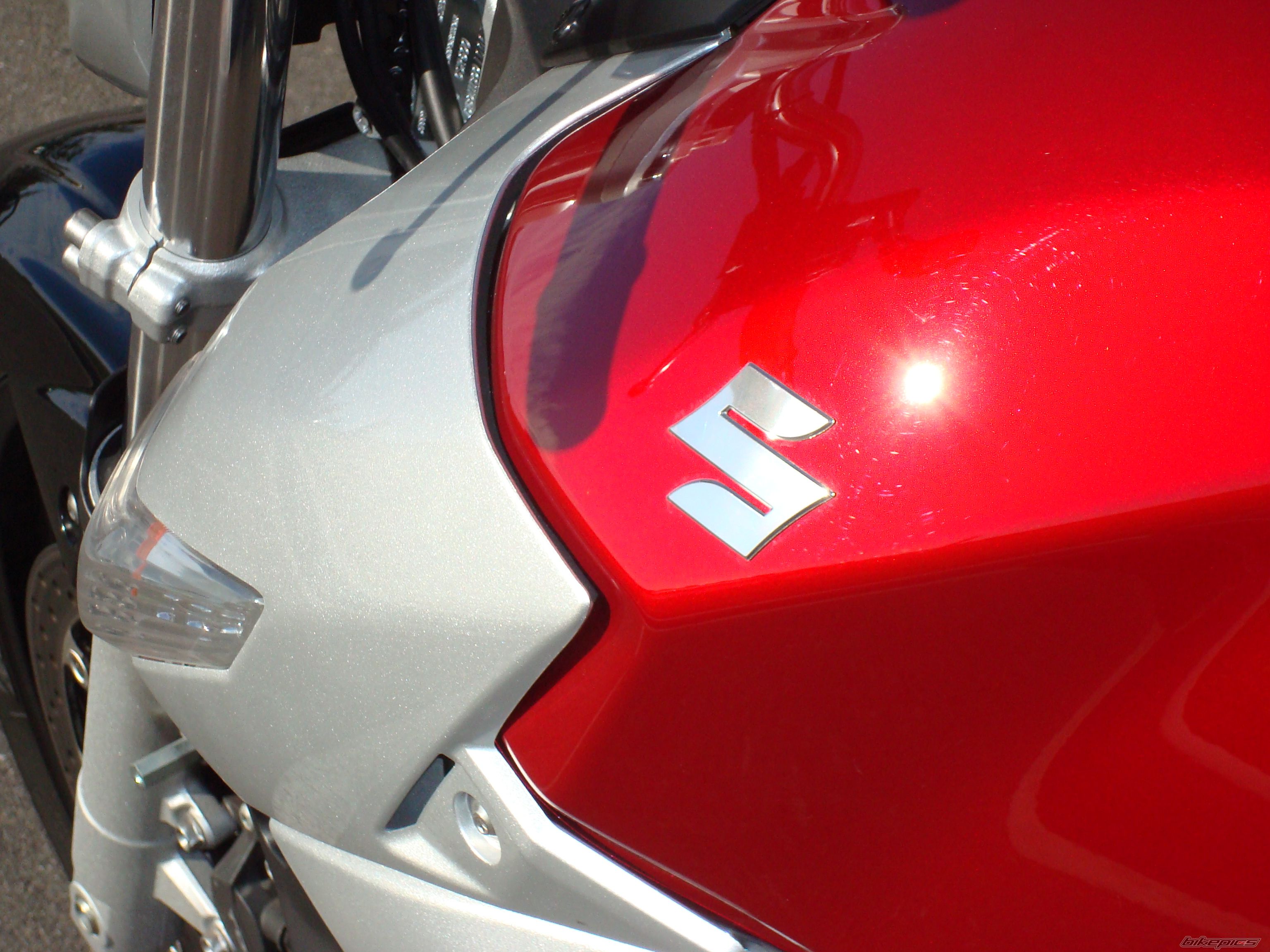 2007 SUZUKI GSR 600 | Picture 1401270 motorcycle photo