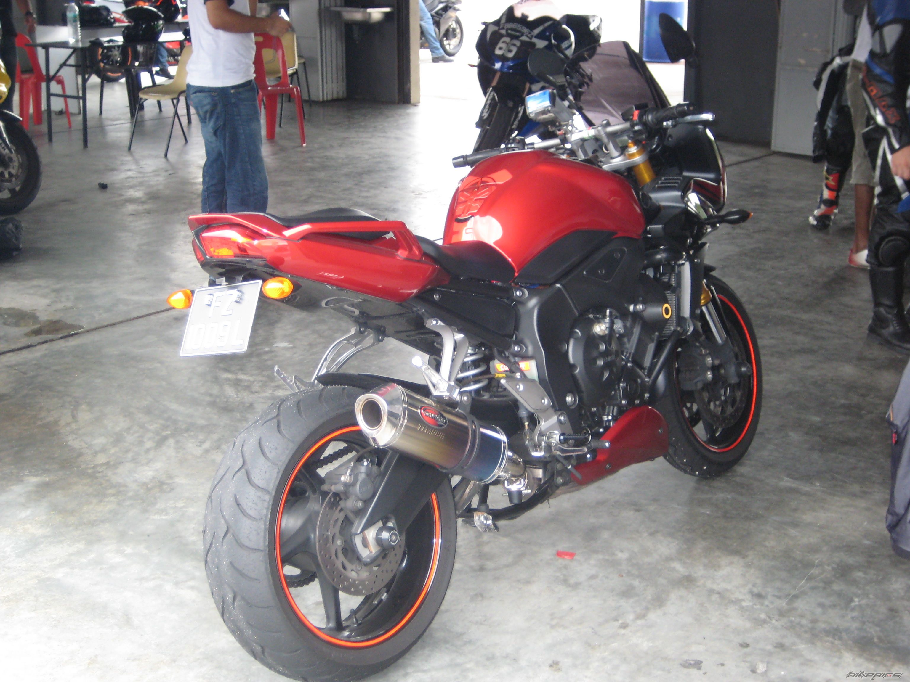 2007 YAMAHA FZ 1 | Picture 1401509 motorcycle photo