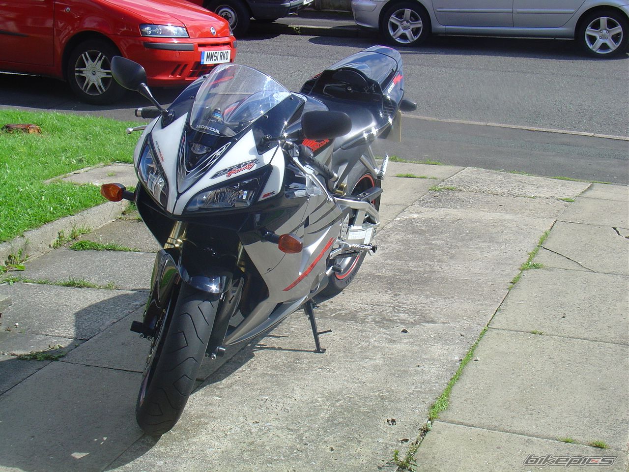 2006 HONDA CBR 600 RR | Picture 1404001 motorcycle photo