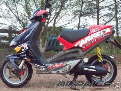 2001 APRILIA SR RACING 50 | Picture 1405291 motorcycle photo
