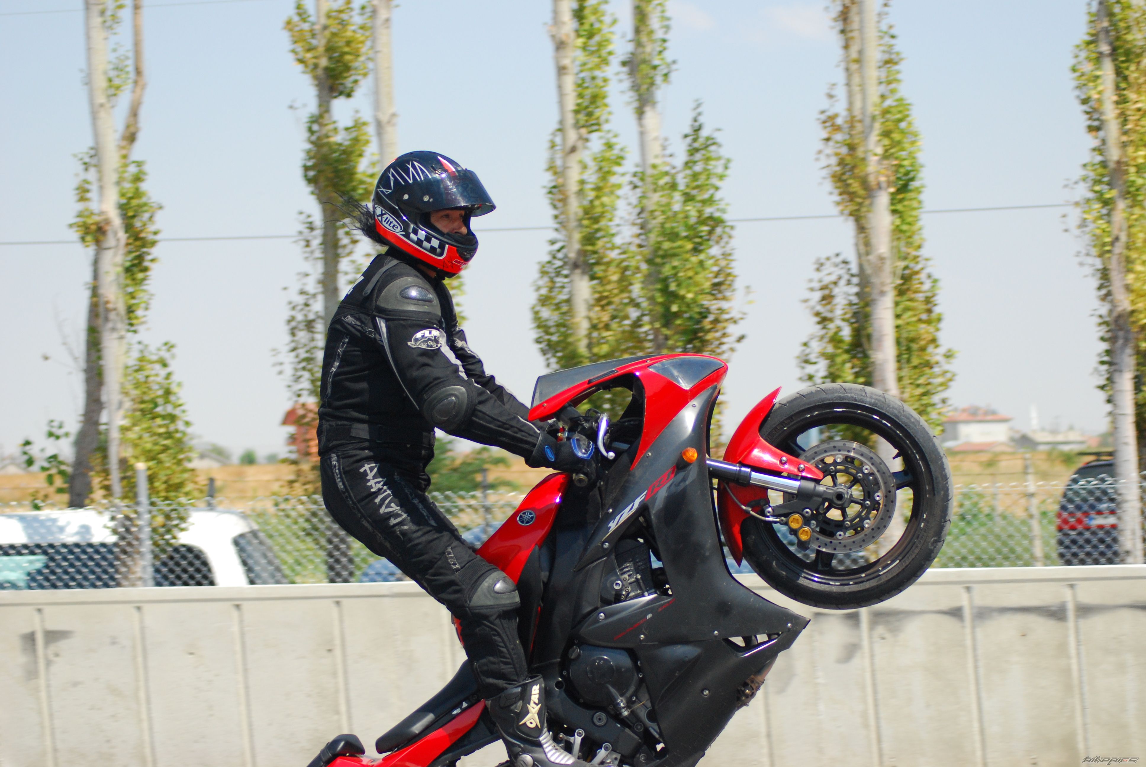 2005 YAMAHA YZF R1 | Picture 1406023 motorcycle photo