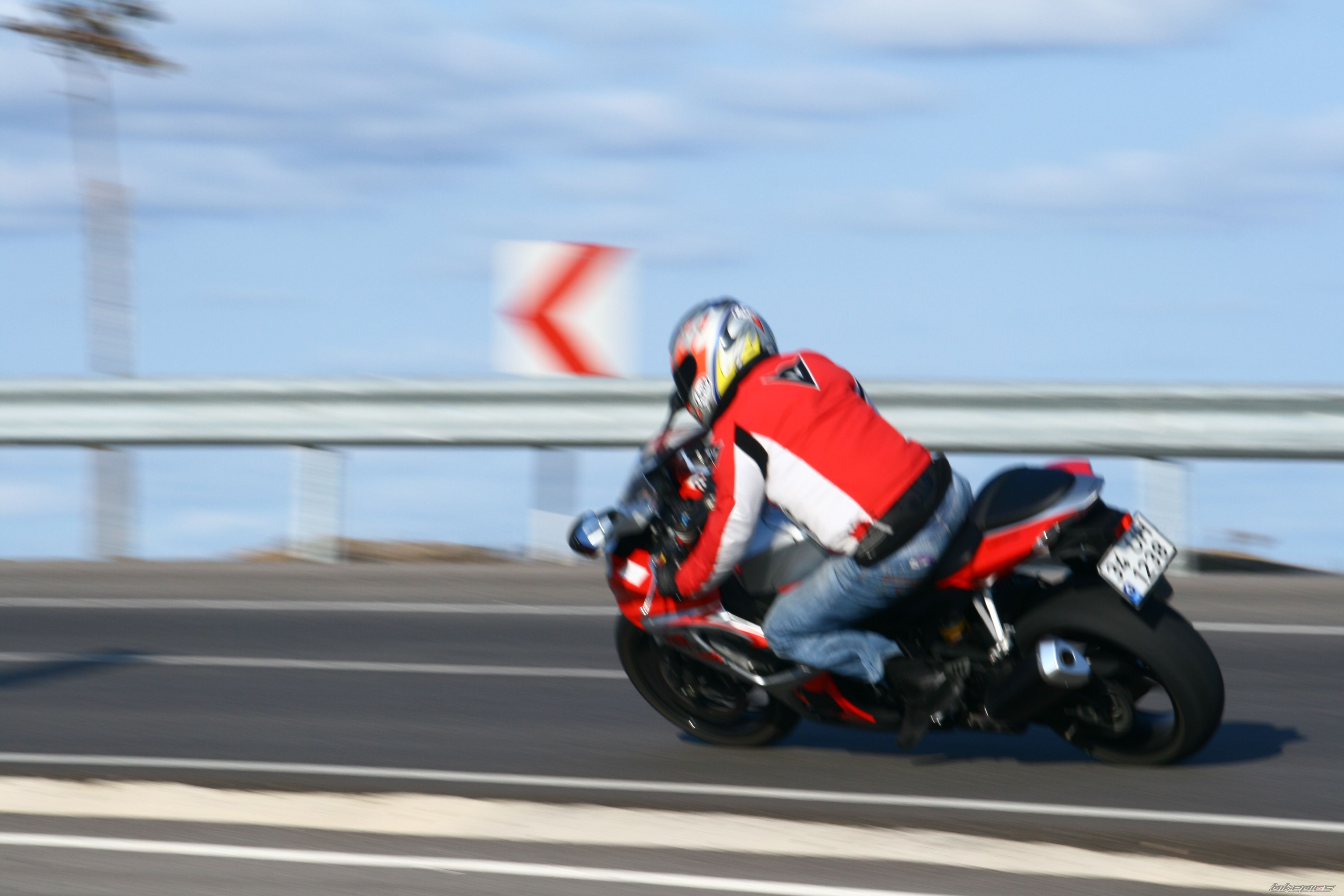 2008 SUZUKI GSX R 1000 | Picture 1406556 motorcycle photo