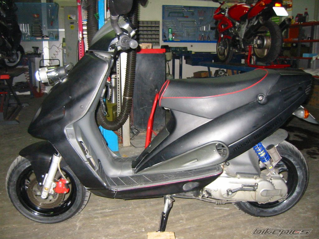 1997 MALAGUTI F 12 50 | Picture 1407081 motorcycle photo