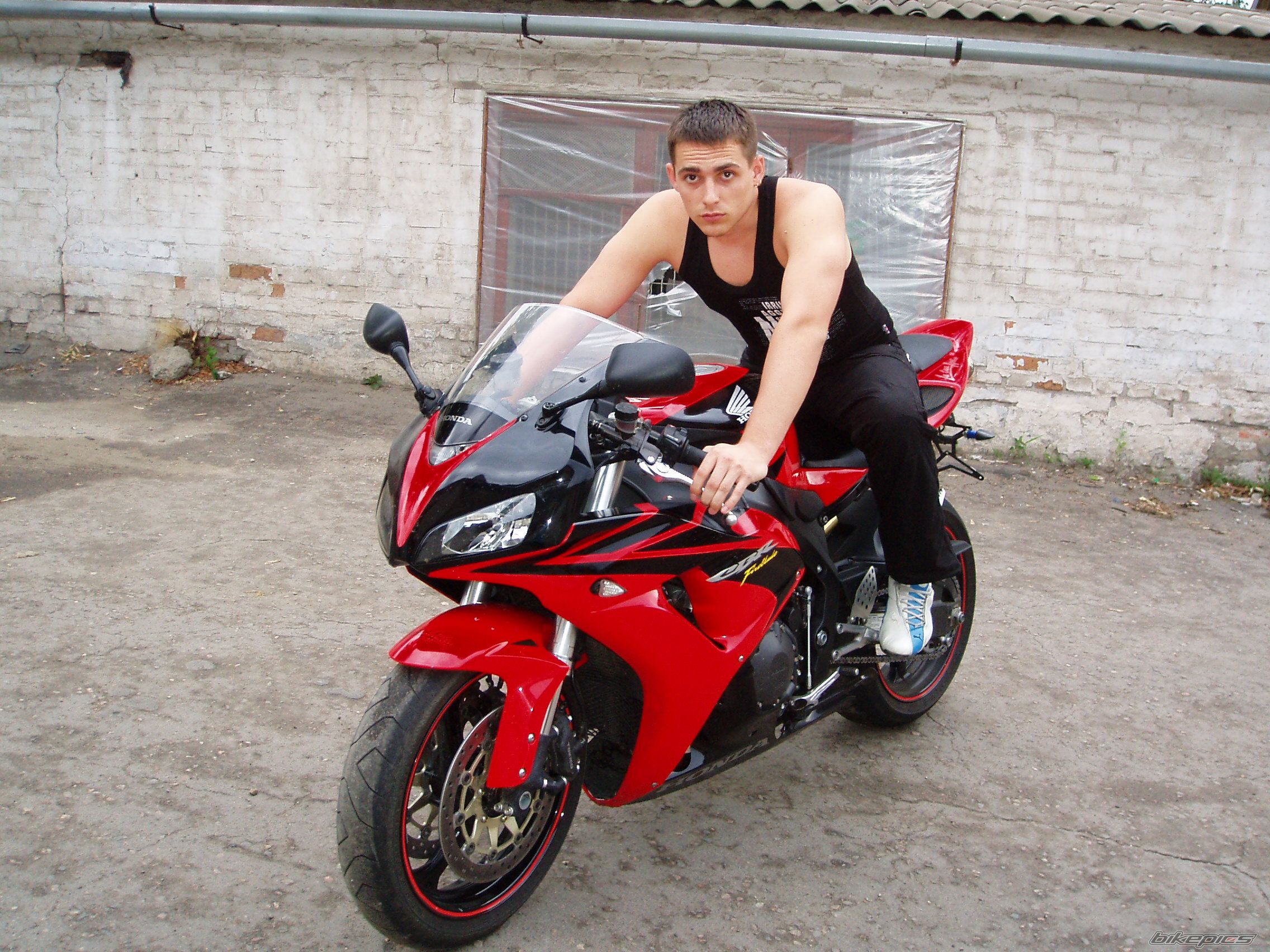 2006 HONDA CBR 1000  RR | Picture 1408079 motorcycle photo