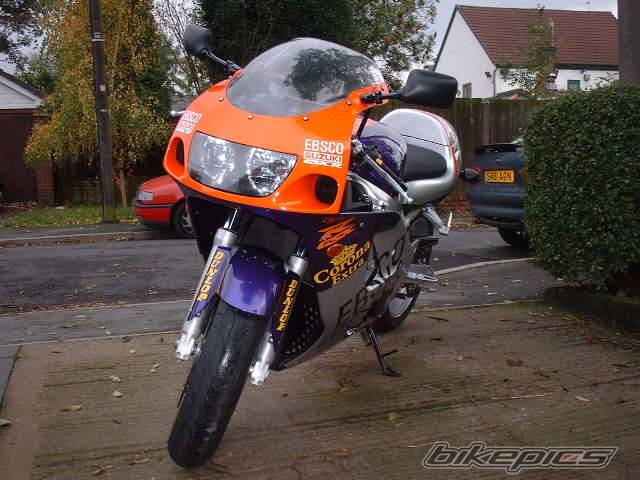 1999 SUZUKI GSX R 600 | Picture 14094 motorcycle photo