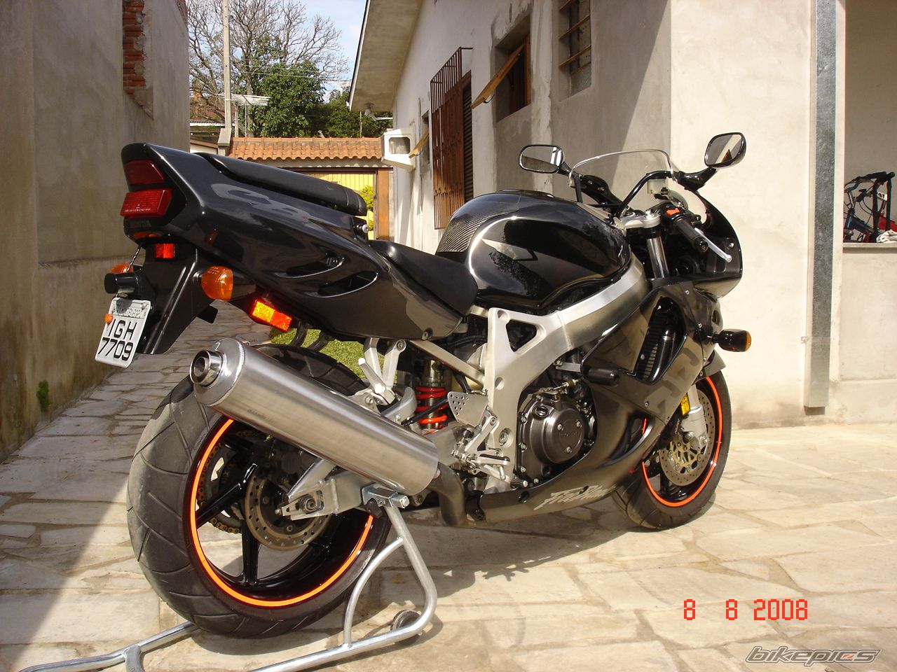 1997 HONDA CBR 900 | Picture 1410252 motorcycle photo