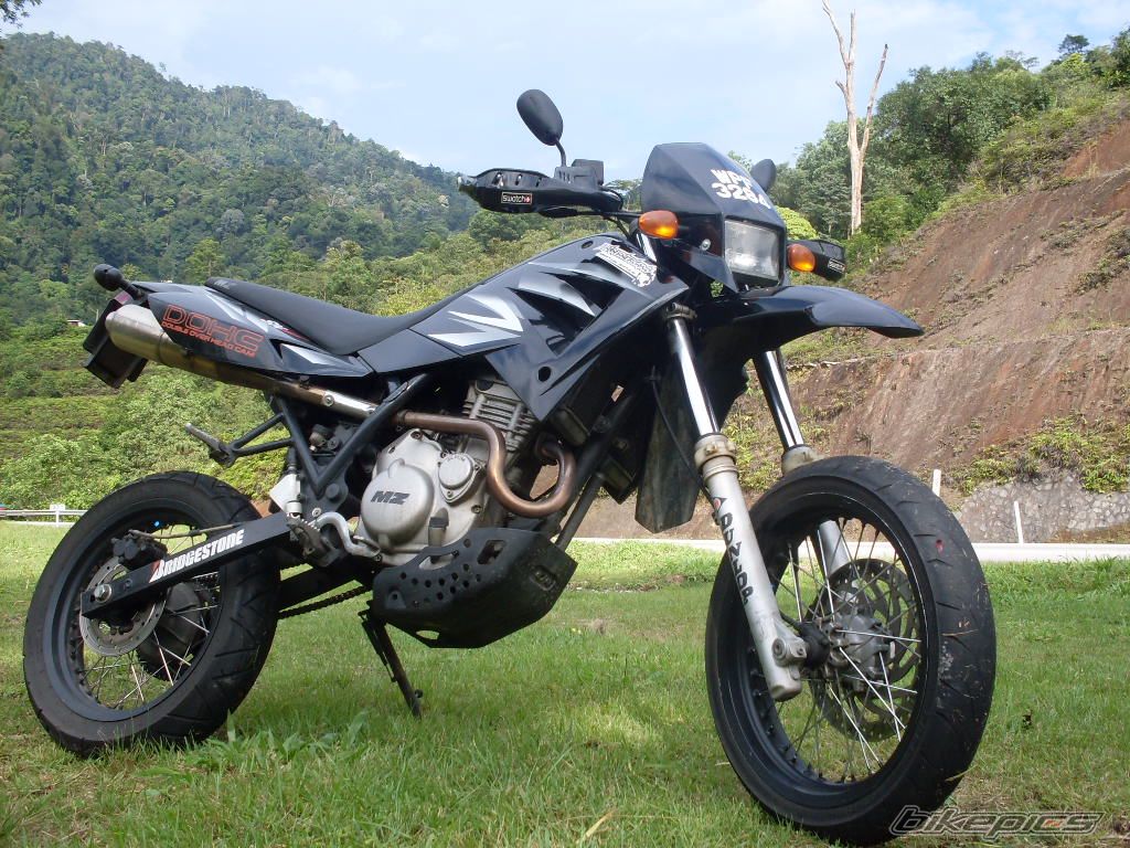 2005 MZ 125SM | Picture 1411041 motorcycle photo